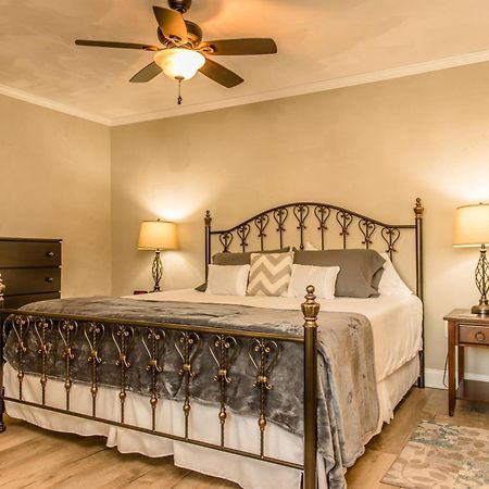 Strictly Moose Luxury Vacation Suites Gorham Exterior photo